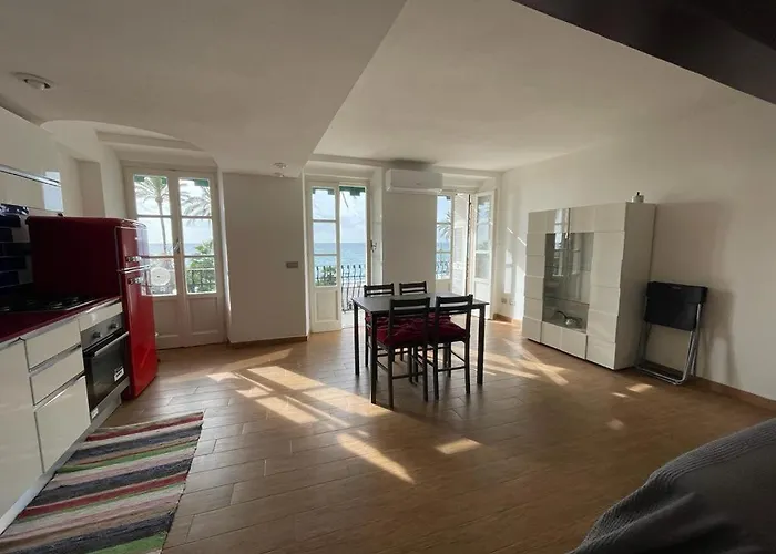 Apartamento Nuovo Bilocale Frontemare *