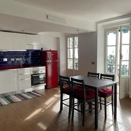 Nuovo Bilocale Frontemare Apartment Varazze